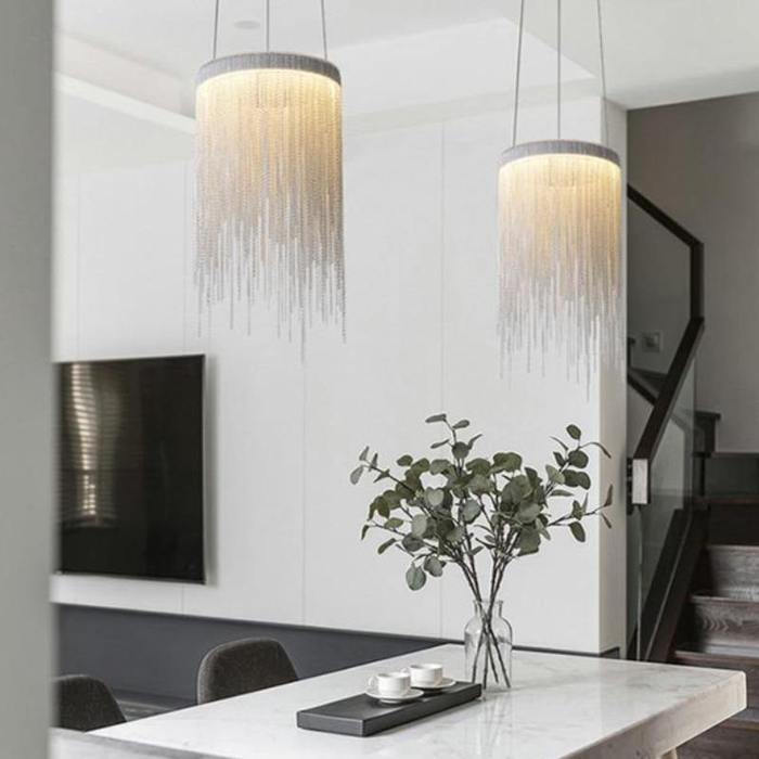 Daph Aluminum Chain Tassel Pendant Light